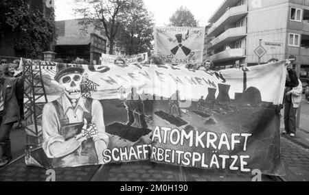 Più di 100, 000 persone hanno manifestato contro l'energia nucleare il 14.100.1979 a Bonn, Germania, Europa Foto Stock