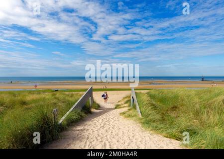 Francia, Calvados, Cote de Nacre (perla costa), Courseulles sur Mer, la spiaggia Foto Stock