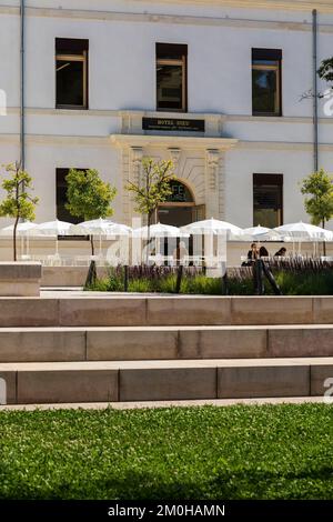 Francia, Var, Tolone, Chalucet eco distretto, la mediatheque Foto Stock