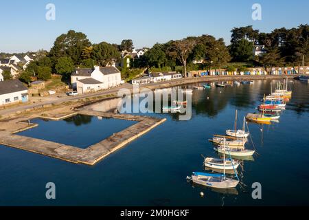 Francia, Morbihan, Sarzeau, la punta e il porto di Logeo (vista aerea) Foto Stock