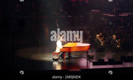 Anaheim, California, USA 4th dicembre 2022 l'opera Singer Matteo Bocelli suona in concerto presso l'Honda Center il 4 dicembre 2022 ad Anaheim, California, USA. Foto di Barry King/Alamy Stock Photo Foto Stock