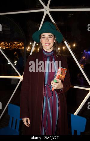 Milano, . 06th Dec, 2022. Illuminazione dell'albero dei desideri, Disney per il make-A-wish e inaugurazione del Villaggio di Natale in CityLife Shopping Discrict in foto: Diana del Bufalo Credit: Independent Photo Agency/Alamy Live News Foto Stock