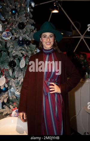 Milano, . 06th Dec, 2022. Illuminazione dell'albero dei desideri, Disney per il make-A-wish e inaugurazione del Villaggio di Natale in CityLife Shopping Discrict in foto: Diana del Bufalo Credit: Independent Photo Agency/Alamy Live News Foto Stock
