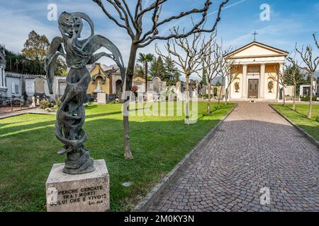 Cimitero di Sant'Abundius, cimitero di Montagnola, villaggio svizzero nel comune di collina d'Oro, cantone Ticino, Svizzera Foto Stock