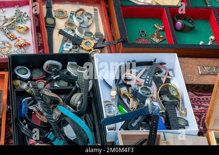 Mercato delle pulci all'aperto, Siofok, contea di Somogy, riva sud del lago Balaton, Ungheria Foto Stock