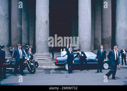 L'imperatore giapponese Akihito in visita a Roma 1993 Foto Stock