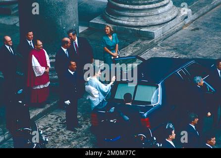 L'imperatore giapponese Akihito in visita a Roma 1993 Foto Stock