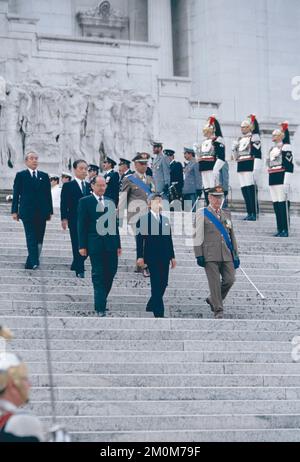 L'imperatore giapponese Akihito in visita a Roma 1993 Foto Stock