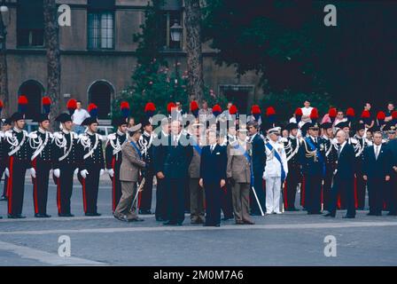 L'imperatore giapponese Akihito in visita a Roma 1993 Foto Stock