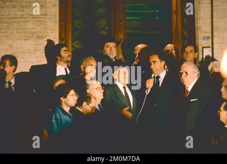 Il rabbino italiano Elio Toaff e il politico Giovanni Spadolini alla marcia al semaforo contro il razzismo e l'antisemitismo, Roma, Italia 1992 Foto Stock