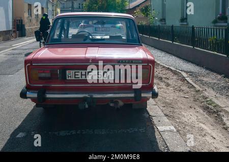 Lada 1500 S il VAZ-2103 Zhiguli è una berlina compatta di lusso (piccola classe, vettura passeggeri, modello 3 nella classificazione sovietica), prodotta da VAZ, in Foto Stock