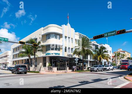 Miami, USA - 10 settembre 2019: Washington Avenue. La strada è una delle più importanti di Miami Beach Foto Stock