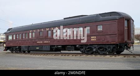 Othello, WA, USA - 24 marzo 2022; la ferrovia passeggeri Pullman Abraham Lincoln è denominata con il nome Foto Stock
