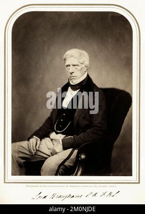 Ritratto dello statista britannico Henry Peter Brougham, 1st Barone Brougham e Vaux (1778 - 1868), circa 1857. Fotografia di Maull & Polyblank Foto Stock