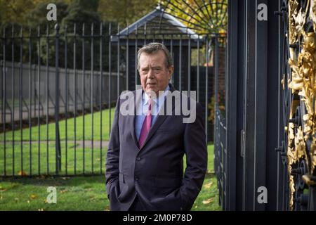 Novembre 8 2022 , esperto di sicurezza reale di Ken Wharfe al Golden Gates sul lato sud di Kensington Palace , Londra , Regno Unito. Foto Stock