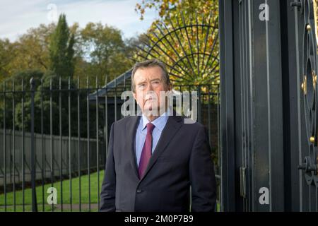 Novembre 8 2022 , esperto di sicurezza reale di Ken Wharfe al Golden Gates sul lato sud di Kensington Palace , Londra , Regno Unito. Foto Stock