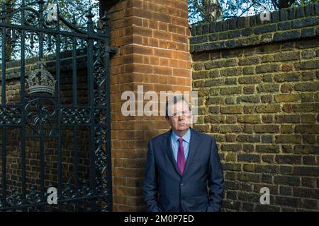 Novembre 8 2022 , esperto di sicurezza reale di Ken Wharfe al Golden Gates sul lato sud di Kensington Palace , Londra , Regno Unito. Foto Stock