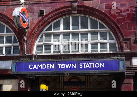 Metropolitana di Camden Town, stazione della metropolitana Londra Inghilterra Regno Unito Regno Unito Foto Stock