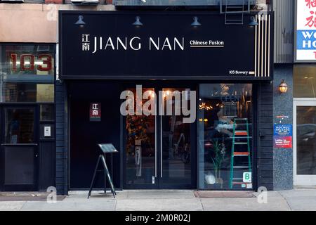 Jiang Nan 江南食府, 103 Bowery, New York, New York, NYC foto del negozio di un ristorante cinese contemporaneo a Manhattan Chinatown. 紐約 Foto Stock