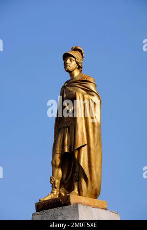 Francia, Doubs, Vuillecin, Chiesa di San Claude dall'inizio del 18th ° secolo, pilastro d'ingresso, statua di San Martino Foto Stock