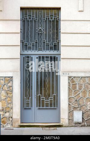 Francia, Meurthe et Moselle, Nancy, porta di un edificio di appartamenti situato in Avenue de la Liberation Foto Stock