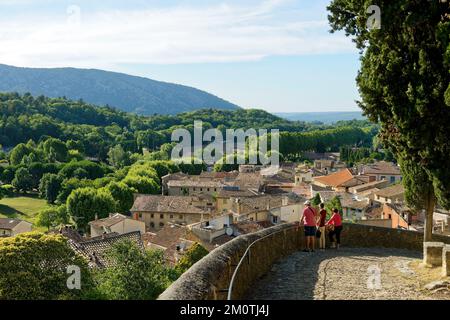 Francia, Vaucluse, Malaucene, vista sulla città dal Calvario (ex castello) Foto Stock