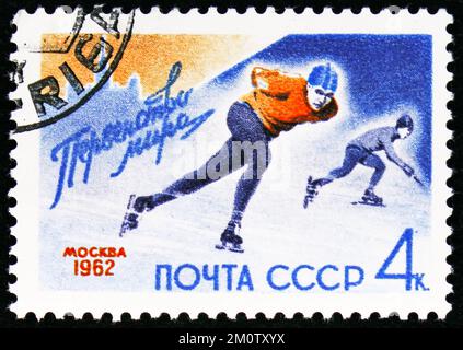 MOSCA, RUSSIA - 29 OTTOBRE 2022: Francobollo stampato in URSS mostra World Ice Skating Championships, 1961, Mosca, serie, circa 1962 Foto Stock