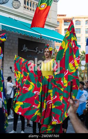 Sfilata in roaming a Medina Centrale, il Pearl District Doha, Qatar. Foto Stock