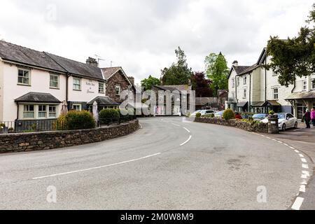 Grasmere, Cumbria, Regno Unito, Grasmere Village, Grasmere Regno Unito, Grasmere Cumbria, distretto di lago, Inghilterra, villaggio, villaggi, negozi, case, la piccola locanda, strada Foto Stock