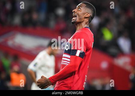 Alexsandro VICTOR DE SOUZA RIBEIRO di Lille celebra la vittoria durante il campionato francese Ligue 1 partita di calcio tra LOSC Lille e MONACO il 23 ottobre 2022 allo stadio Pierre Mauroy di Villeneuve-d'Ascq vicino Lille, Francia - Foto Matthieu Mirville / DPPI Foto Stock