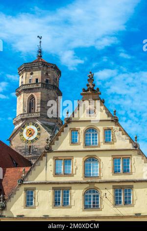 Chiesa collegiata protestante dal 1534, Stoccarda, tardo gotico ottagonale torre ovest, distruzione, ricostruzione, nuovo edificio, torre orologio, A timpano, SC Foto Stock