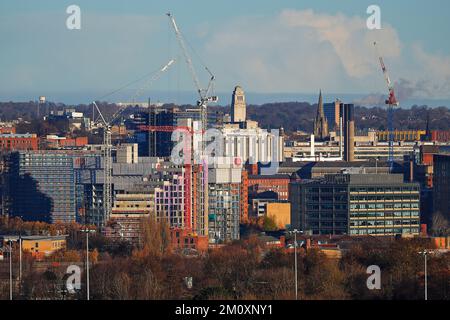 Costruzione di 3 sviluppi nel centro di Leeds - 'The Junction', 'Latitude Purple' & Springwell Gardens, che sono condomini residenziali Foto Stock