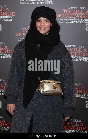 Lydia West partecipa a una performance di To Kill A Mockingbird al Gielgud Theatre di Londra, dove Matthew Modine ha assunto il ruolo di Atticus Finch. Data immagine: Giovedì 8 dicembre 2022. Foto Stock