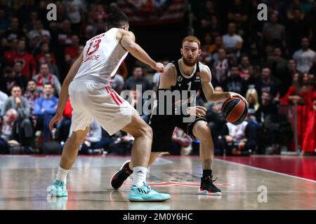 Belgrado, Serbia, 2nd dicembre 2022. Niccolo Mannion di Virtus Segafredo Bologna in azione durante la partita Eurolega della Turkish Airlines 2022/2023 tra Crvena Zvezda MTS Belgrado e Virtus Segafredo Bologna ad Aleksandar Nikolic a Belgrado, Serbia. Dicembre 2, 2022. Credito: Nikola Krstic/Alamy Foto Stock