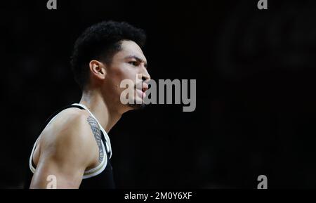 Belgrado, Serbia, 2nd dicembre 2022. Ismael Bako di Virtus Segafredo Bologna reagisce durante la partita Eurolega della Turkish Airlines del 2022/2023 tra Crvena Zvezda MTS Belgrado e Virtus Segafredo Bologna ad Aleksandar Nikolic a Belgrado, in Serbia. Dicembre 2, 2022. Credito: Nikola Krstic/Alamy Foto Stock