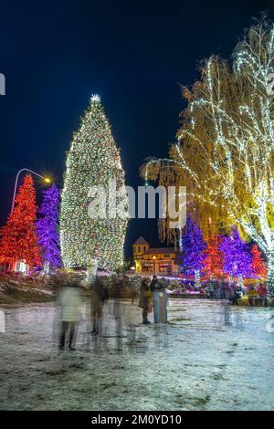 Illuminazione di Natale a Leavenworth, Washington Foto Stock