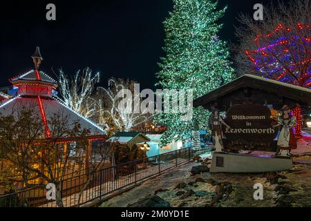 Illuminazione di Natale a Leavenworth, Washington Foto Stock