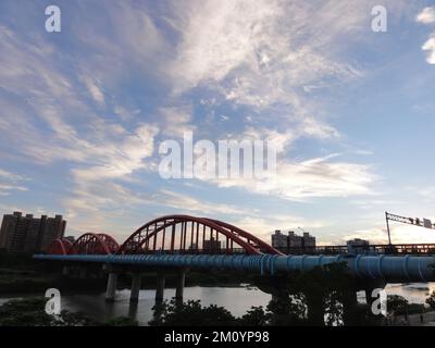 Taiwan, 17 2010 LUGLIO - bellissimo paesaggio intorno al ponte di Yongfu Foto Stock