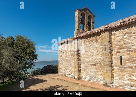 Chiesa di San Michele Arcangelo, Pieve di San Michele Arcangelo, Isola maggiore, Lago Trasimeno, Umbria, Italia Foto Stock
