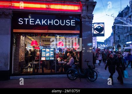 Angus Steakhouse, Coventry Street, Londra, W1D, Inghilterra, REGNO UNITO Foto Stock