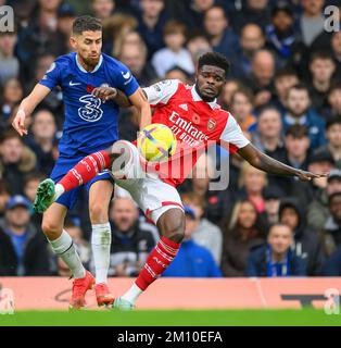 06 novembre 2022 - Chelsea contro Arsenal - Premier League - Stamford Bridge Jorginho di Chelsea batte con Thomas Partey durante la partita della Premier League a Stamford Bridge. Foto : Mark Pain / Alamy Foto Stock