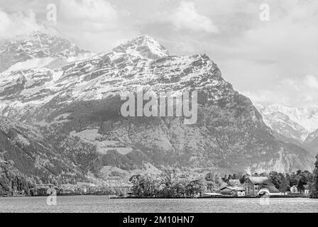 Molo di spedizione di Isleten Isenthal al Lago di Urn, Urnersee, Canton Uri, Svizzera Foto Stock