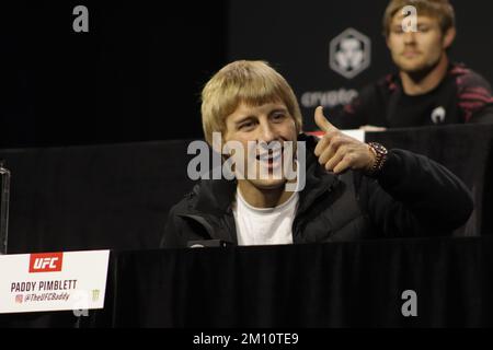 Las Vegas, Nevada, Stati Uniti. 08th Dec, 2022. UFC Apex LAS VEGAS, NV - DICEMBRE 8: Paddy Pimblett interagisce con i media durante il Media Day UFC 282 all'UFC Apex il 8 Dicembre 2022, a Las Vegas, Nevada, Stati Uniti. (Foto di Diego Ribas/PxImages) (Diego Ribas/SPP) Credit: SPP Sport Press Photo. /Alamy Live News Foto Stock