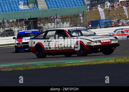 Adrian Reynard, Riorden Welby, Rover SD1, una griglia impressionante per il Tony Dron Memorial Trophy per MRL Historic Touring Cars, una gara di 45 minuti sul Foto Stock