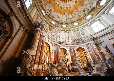 Padova, Italia - 05 luglio 2022: Interno della Basilica di Sant Antonio a Padova, Veneto, Italia. Foto Stock