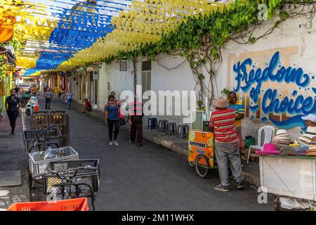 Sud America, Colombia, Departamento de Bolívar, Cartagena de Indias, Barrio Getsemaní, street scene nel quartiere di Getsemaní Foto Stock