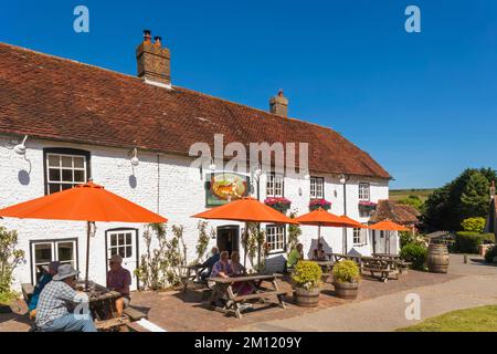 Inghilterra, East Sussex, Eastbourne, East Dean Village, The Tiger Inn Pub Foto Stock