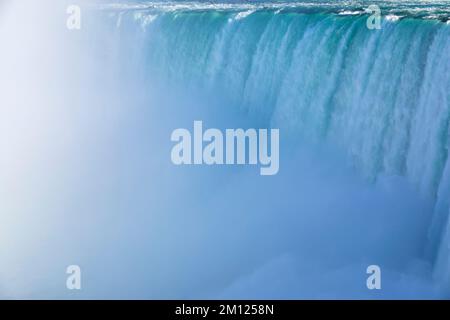 Canada, Ontario, Niagara Falls, Horseshoe Falls di giorno Foto Stock