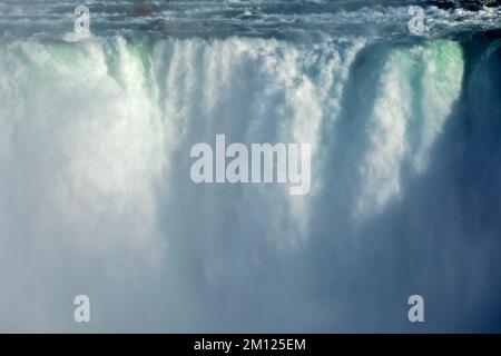 Canada, Ontario, Niagara Falls, Horseshoe Falls di giorno Foto Stock