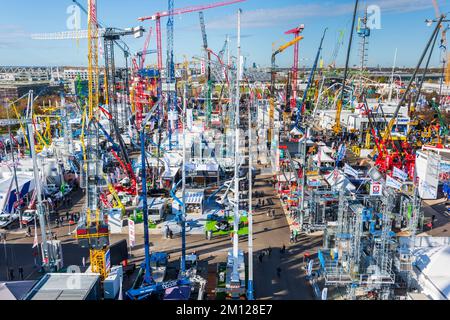 Bauma 2022 - la più grande fiera per i macchinari da costruzione, le macchine da miniera e i veicoli da costruzione di Monaco Foto Stock